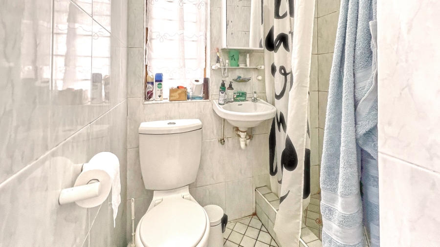 1 Bedroom Property for Sale in Green Point Western Cape